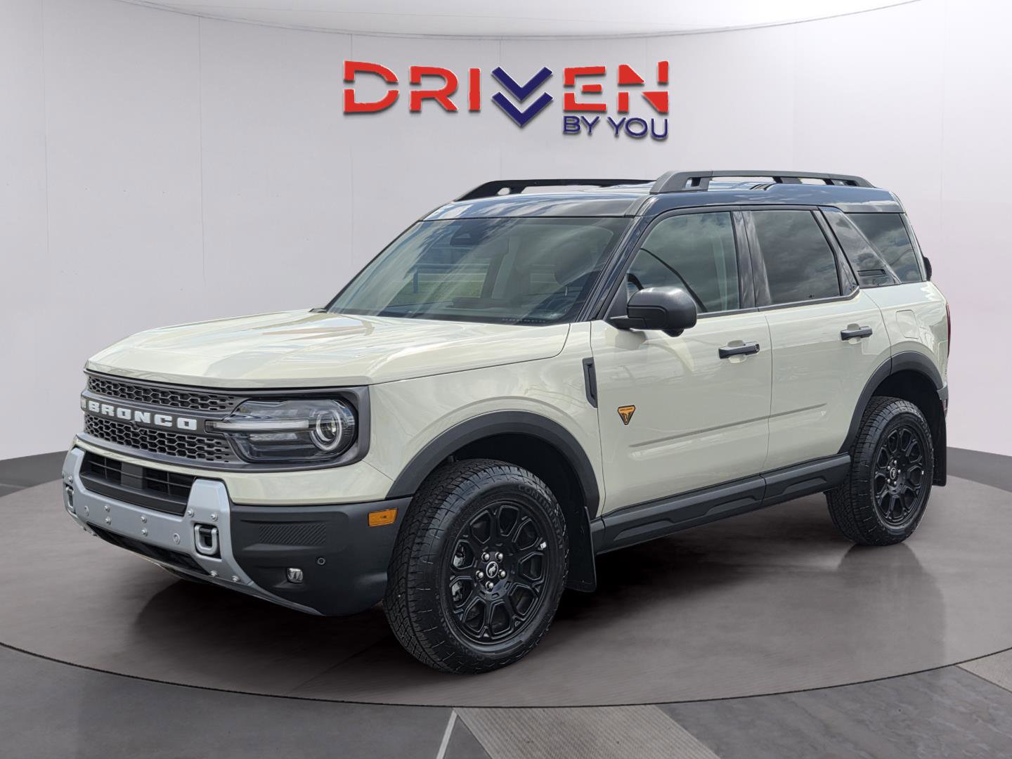 Used 2025 Ford Bronco Sport Badlands AWD/4WD image 1
