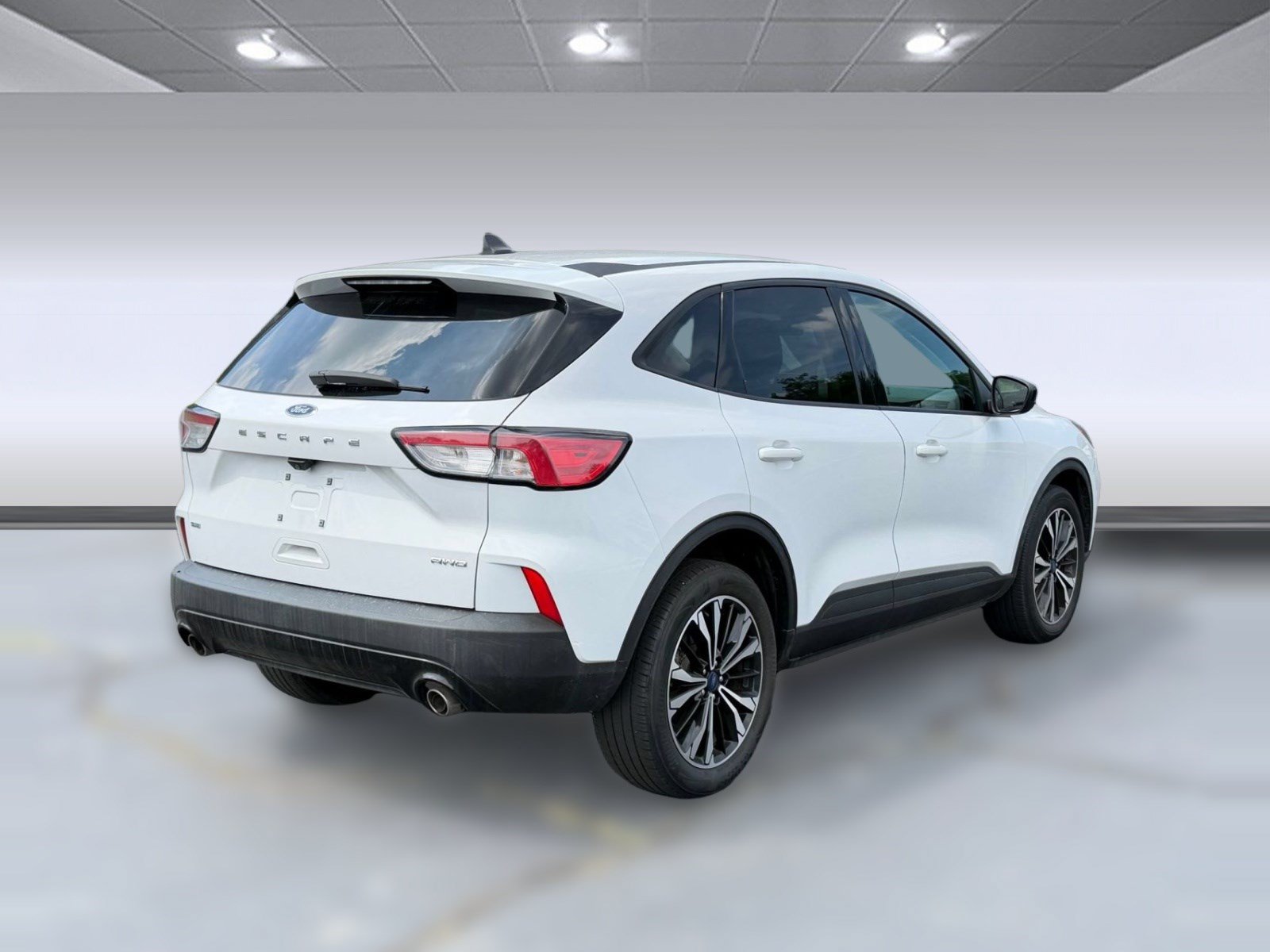Used 2022 Ford Escape SE w/ SE Sport Appearance Package AWD/4WD image 6