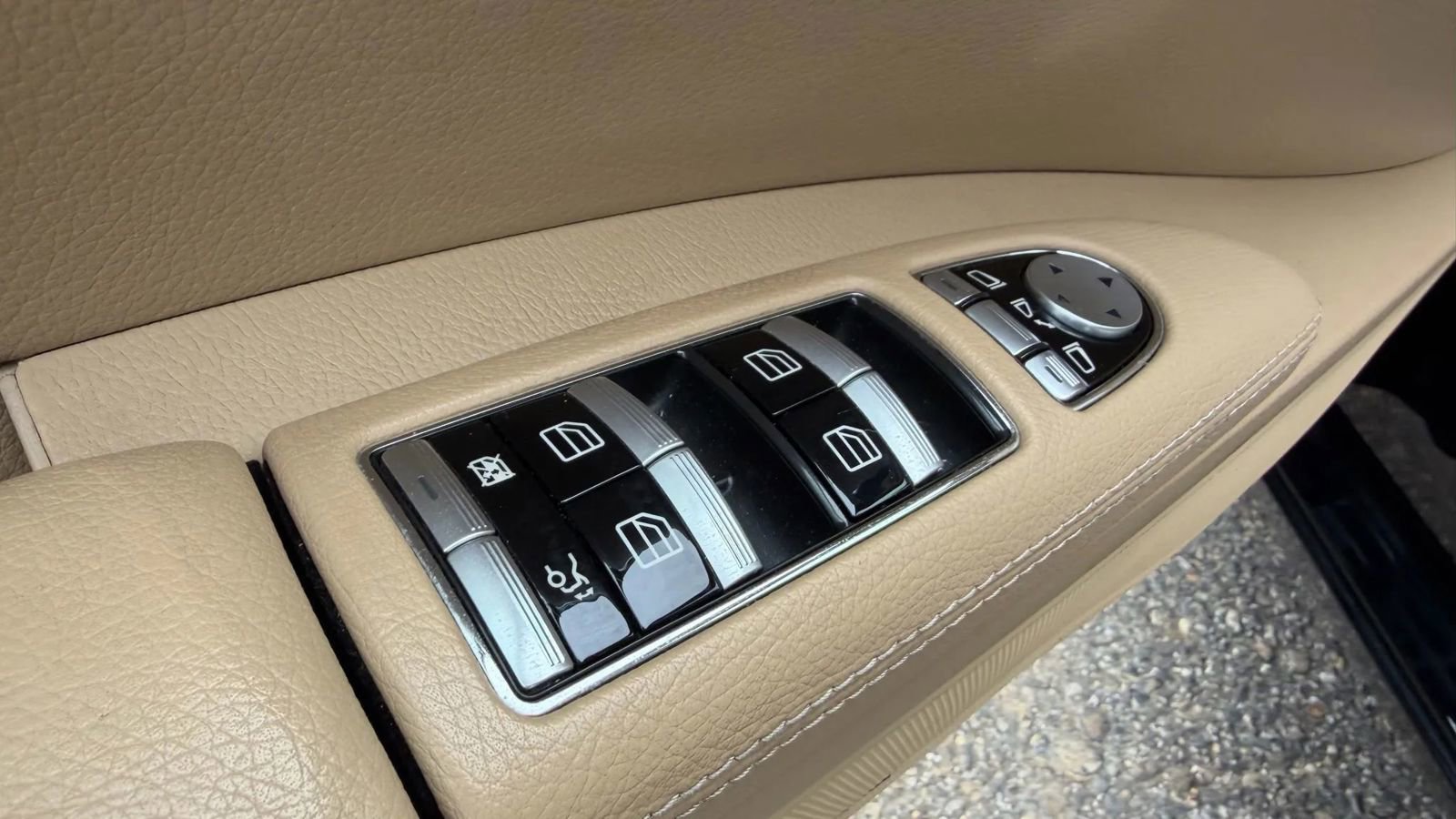 Used 2012 Mercedes-Benz S 550 image 25