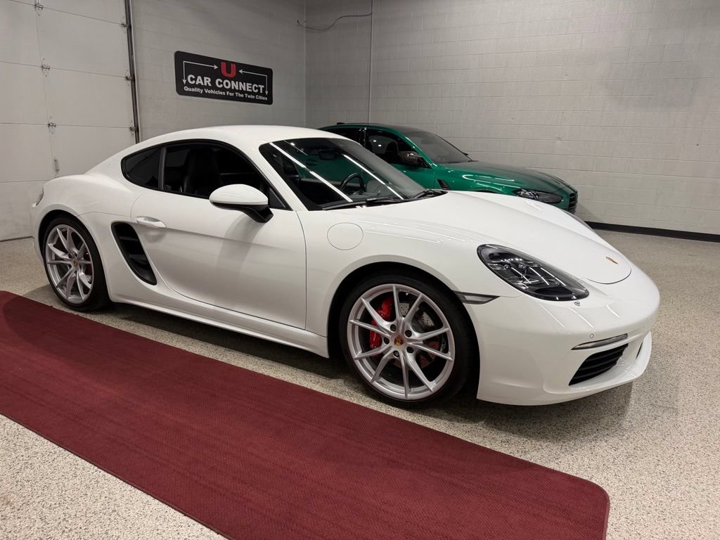 Used 2019 Porsche 718 Cayman S RWD image 12