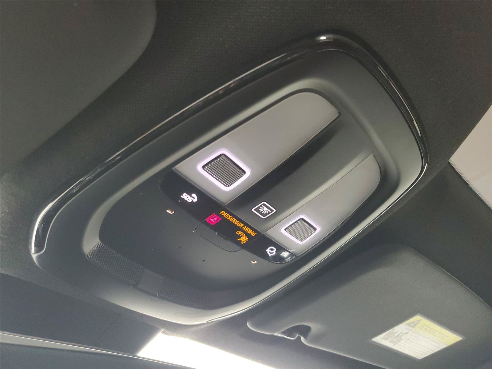 Certified 2024 Volvo C40 P8 Recharge Ultimate w/ Protection Package Premier RWD image 33
