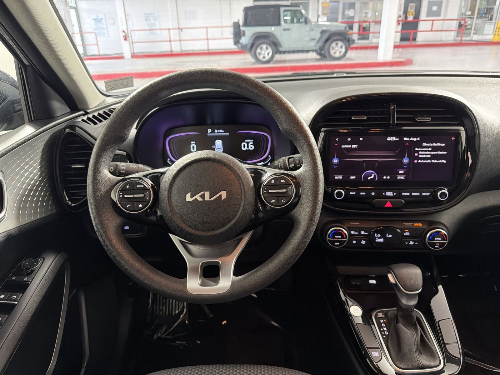 Used 2023 Kia Soul S FWD image 16