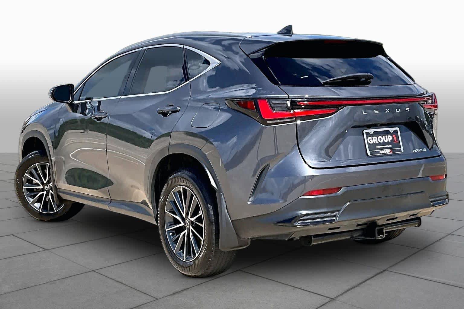 Used 2025 Lexus NX 250 FWD w/ Accessory Package (2T) image 12