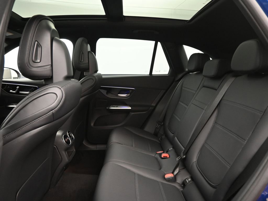 New 2025 Mercedes-Benz GLC 300 4MATIC image 24