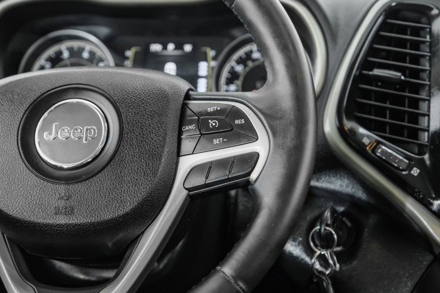 Used 2014 Jeep Cherokee Latitude image 16