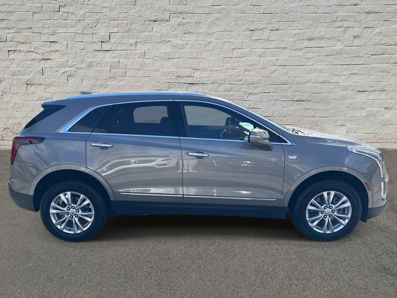 Used 2023 Cadillac XT5 Luxury image 4