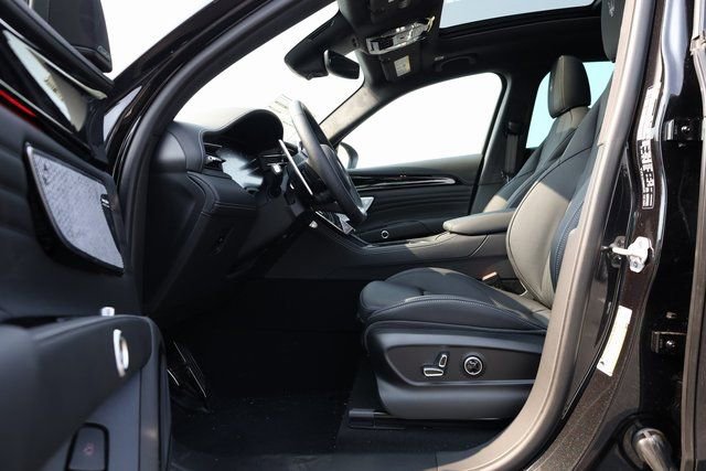 New 2025 Maserati Grecale Modena image 11