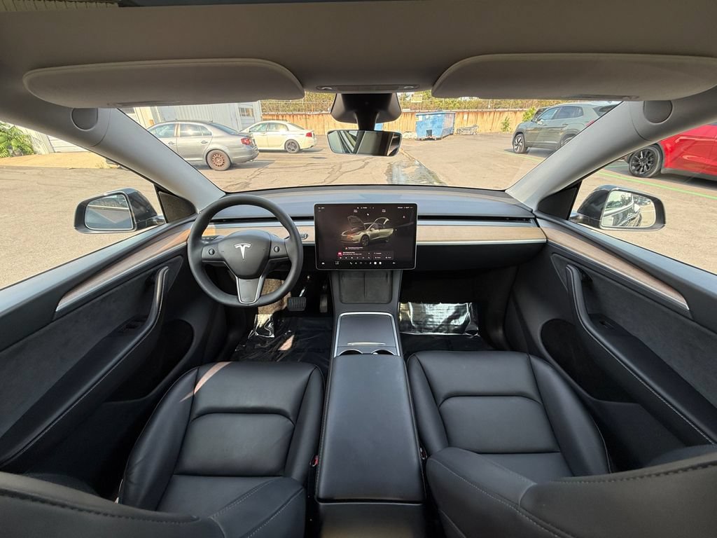 Used 2024 Tesla Model Y Long Range AWD/4WD image 20