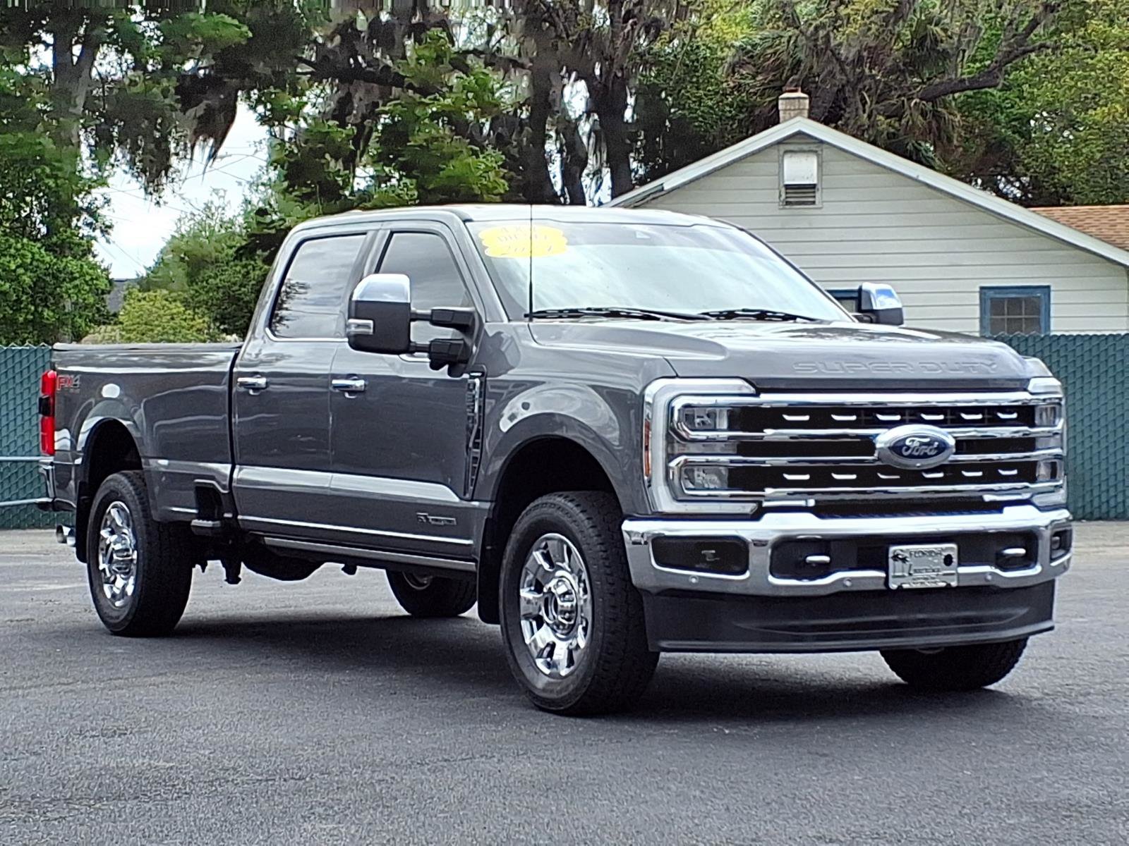 Used 2024 Ford F350 Lariat w/ Lariat Ultimate Package AWD/4WD image 32