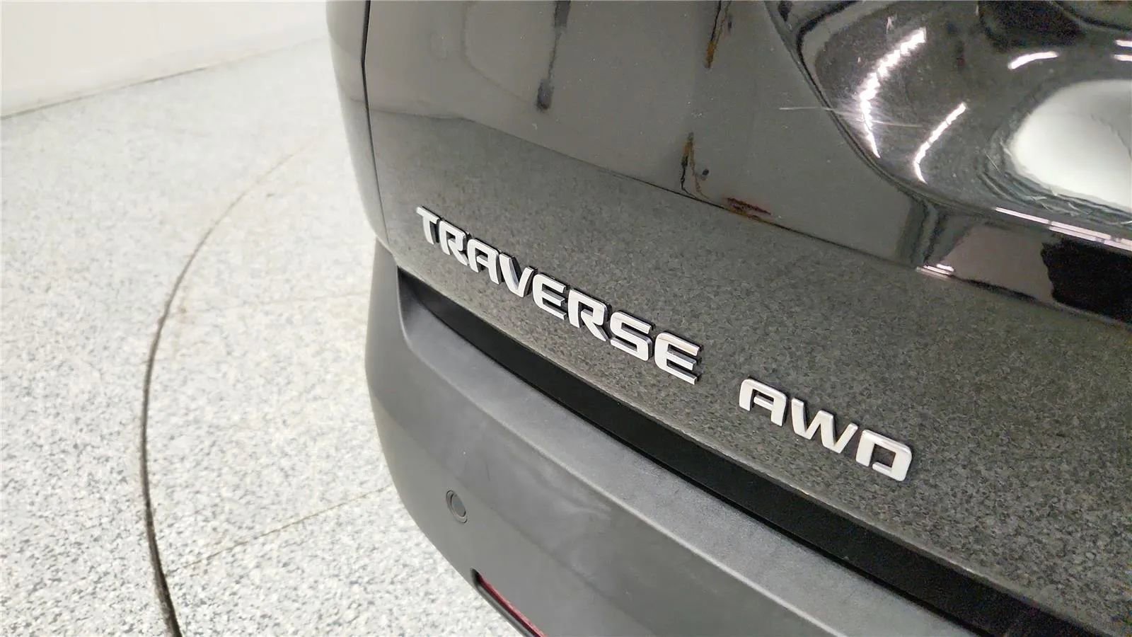 Used 2018 Chevrolet Traverse LT image 17