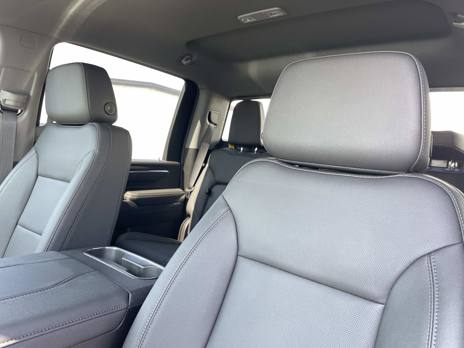 New 2025 GMC Sierra 2500 SLT w/ SLT Premium Package image 22