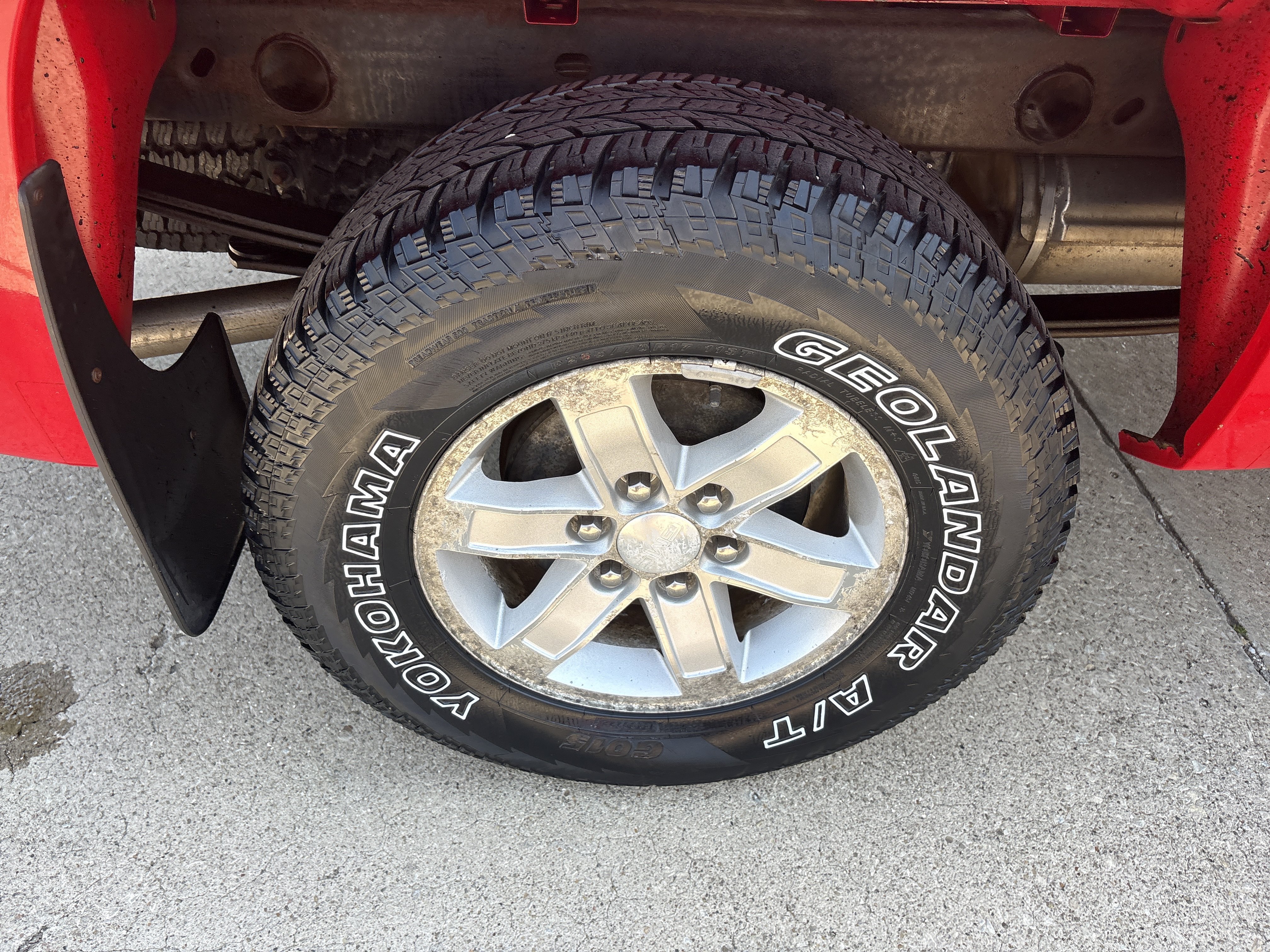 Used 2011 GMC Sierra 1500 SLE w/ SLE Preferred Package AWD/4WD image 6