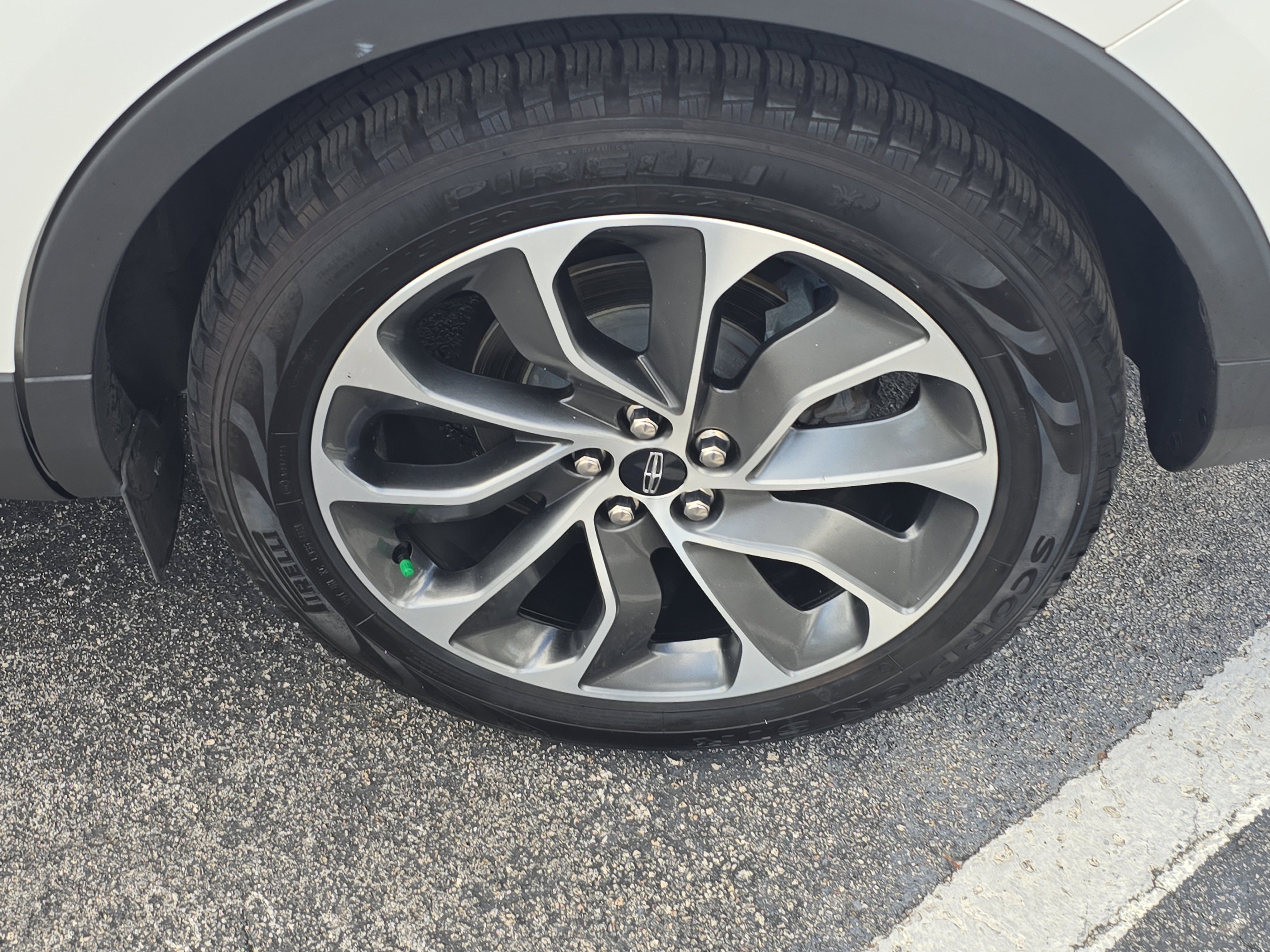 Used 2021 Lincoln Nautilus Reserve w/ Cargo Utility Package image 5