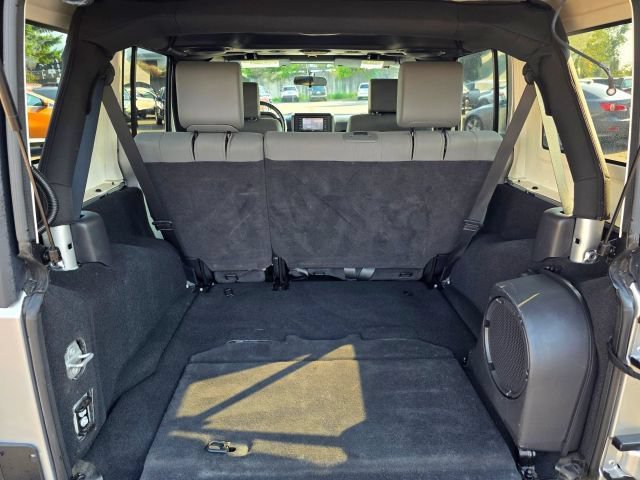 Used 2008 Jeep Wrangler Unlimited Sahara AWD/4WD image 55