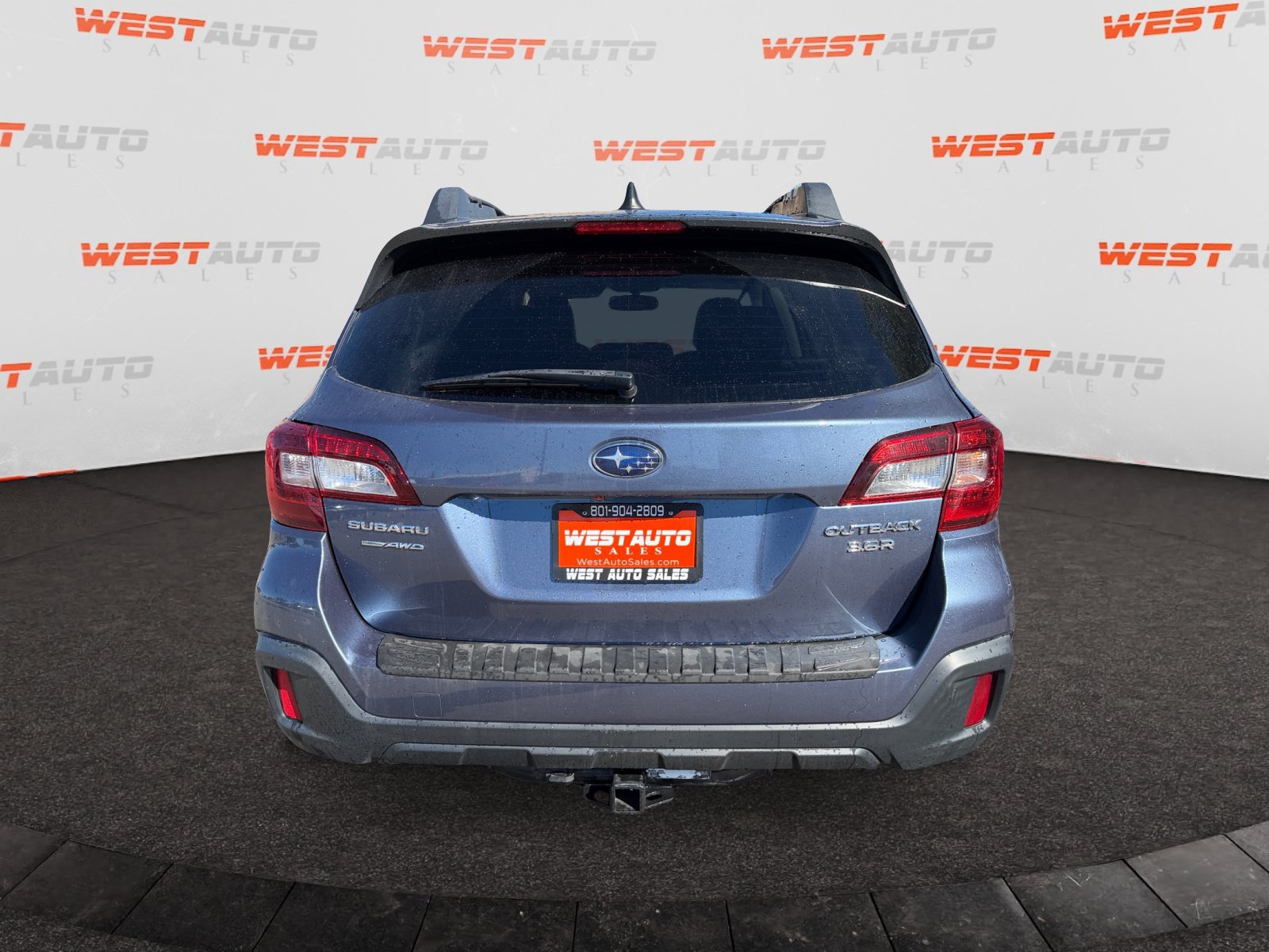 Used 2018 Subaru Outback 3.6R Limited w/ Popular Package #2 AWD/4WD image 4