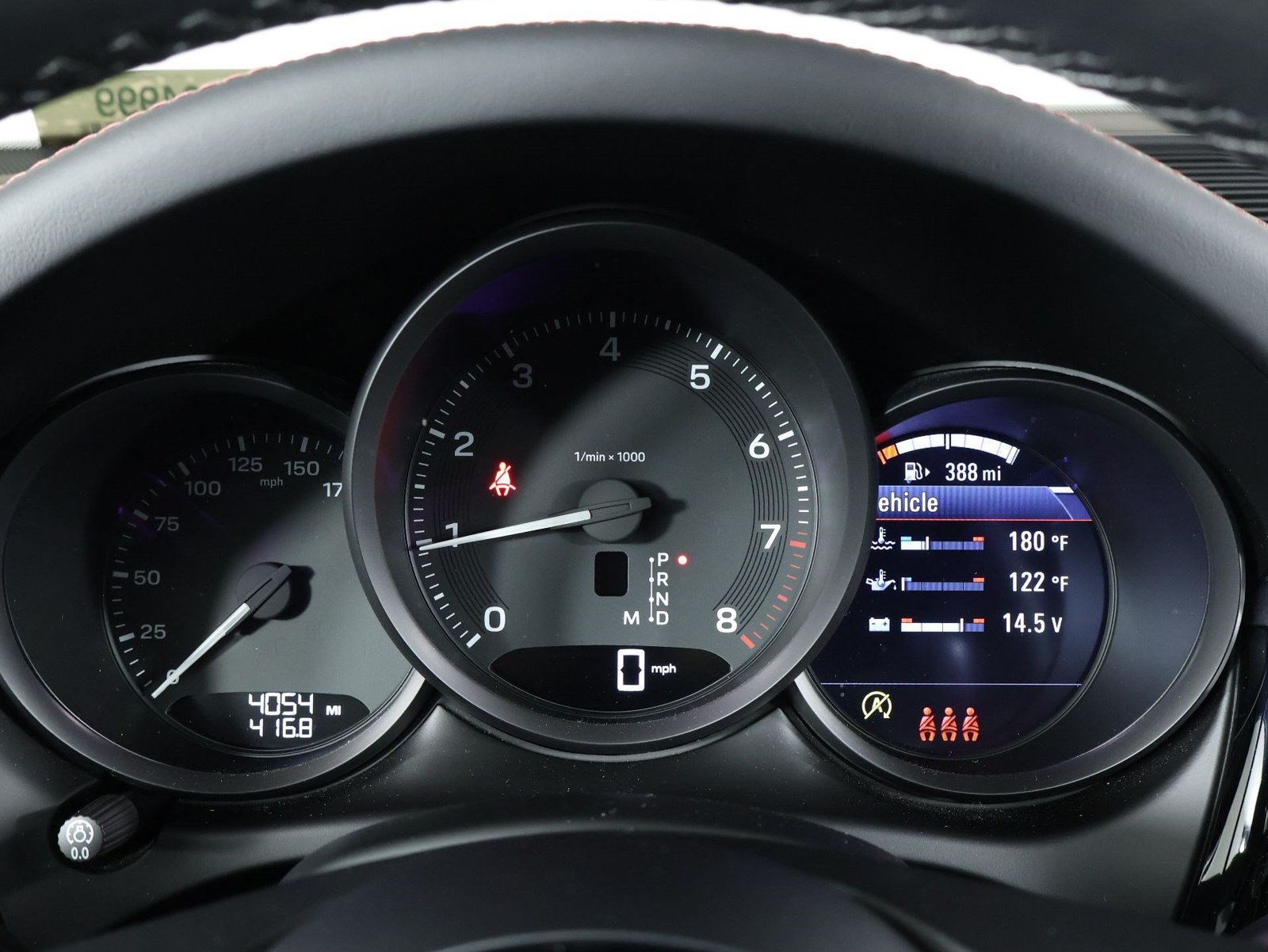 Certified 2026 Porsche Macan AWD/4WD image 16