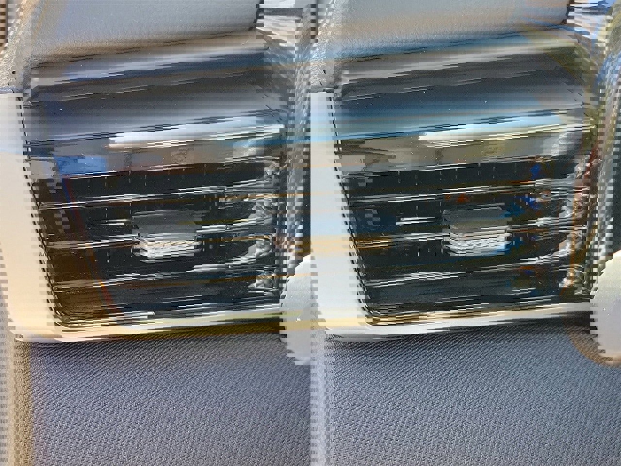 Used 2025 Toyota Camry LE image 32