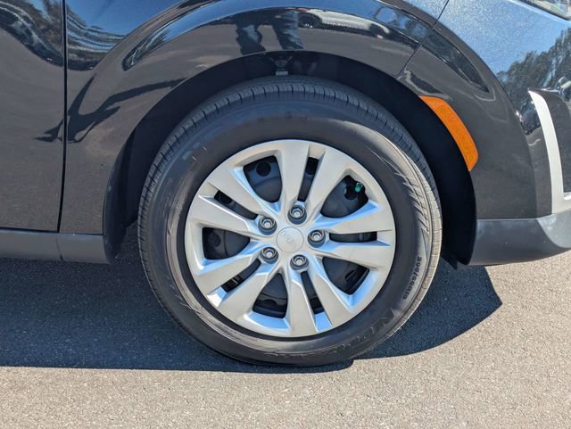 Used 2025 Kia Soul LX image 11