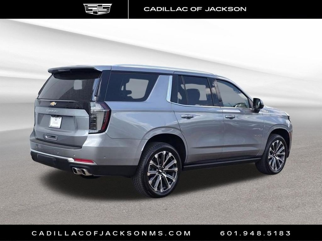 Used 2025 Chevrolet Tahoe High Country RWD image 6