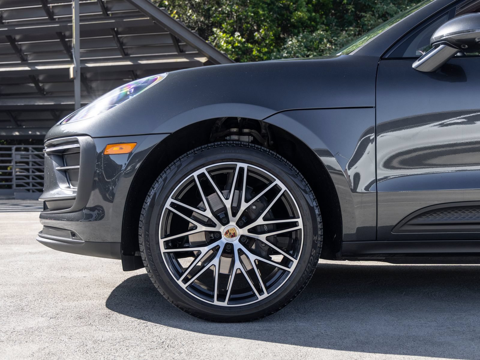 Certified 2023 Porsche Macan AWD/4WD image 13