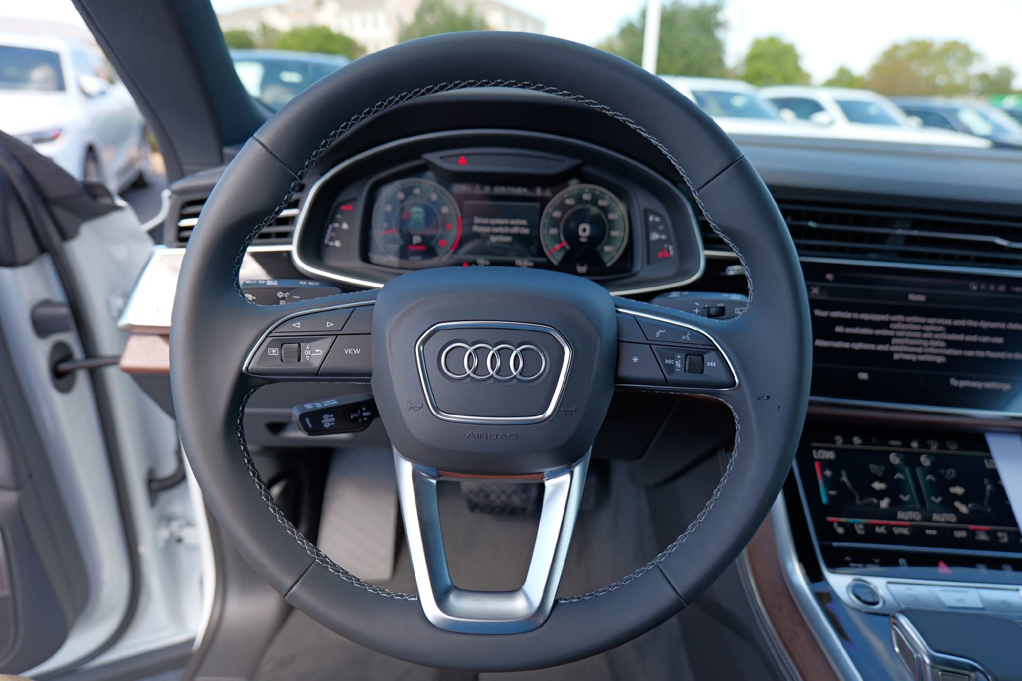 New 2026 Audi Q8 Prestige image 11