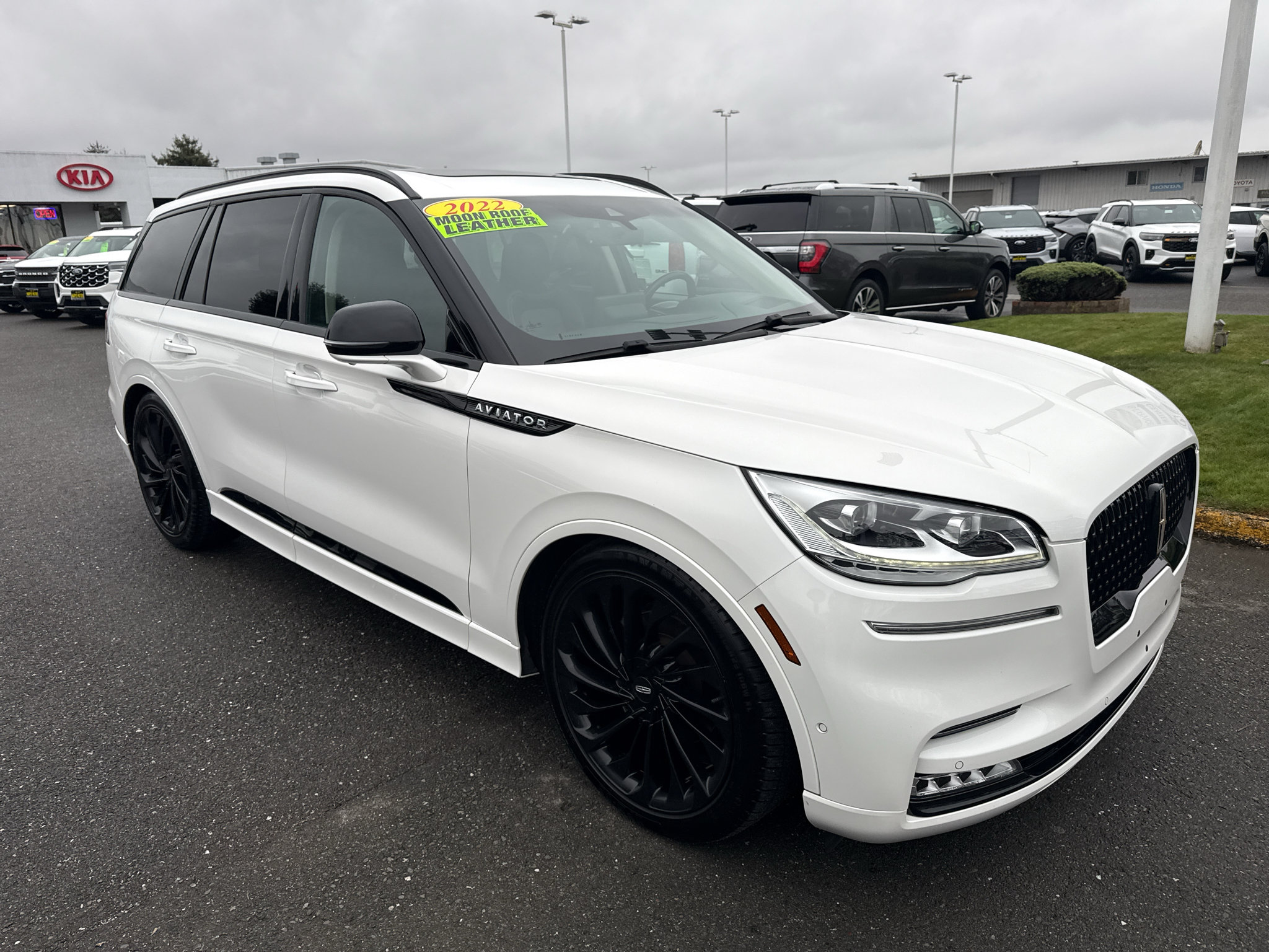 Used 2022 Lincoln Aviator Reserve w/ Equipment Group 201A AWD/4WD image 24