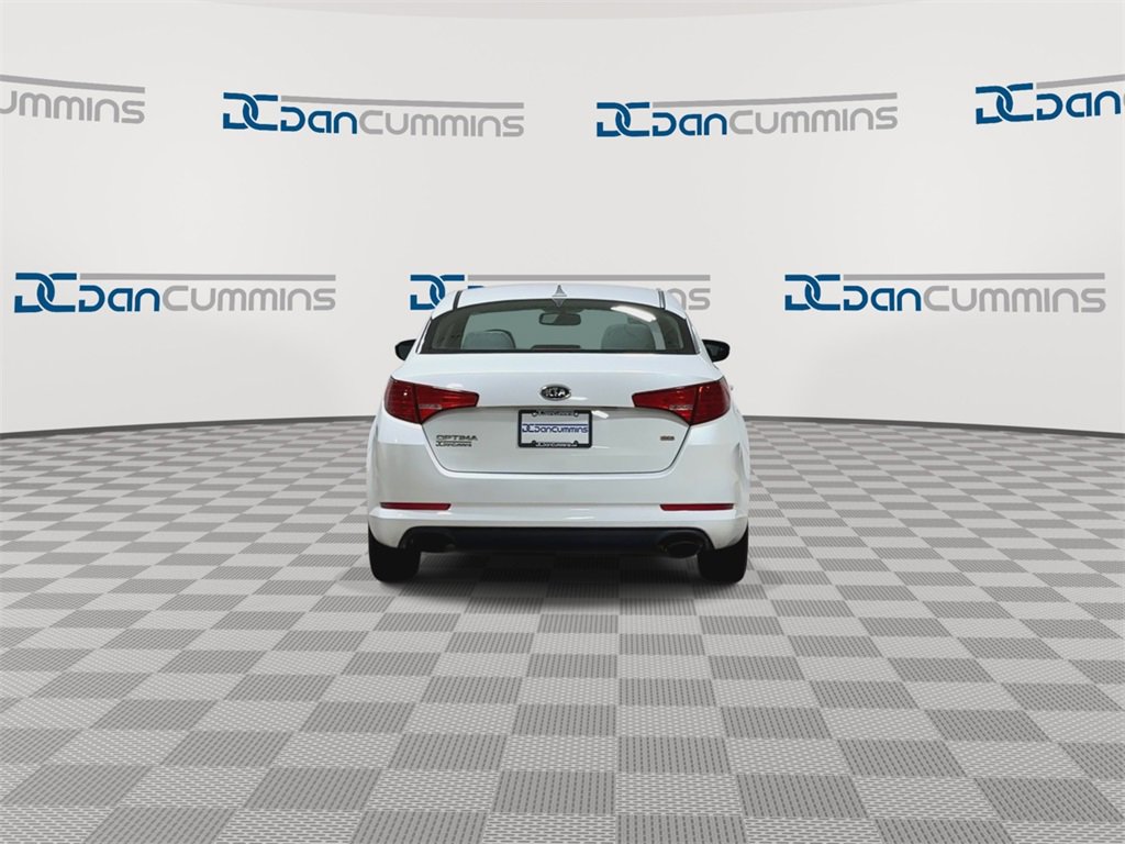 Used 2011 Kia Optima LX w/ Convenience Pkg image 7