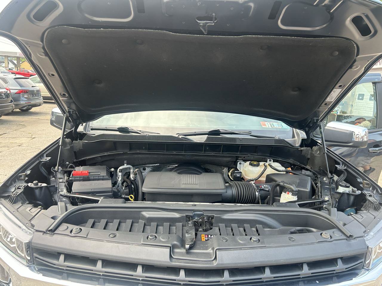 Used 2022 Chevrolet Silverado 1500 LT AWD/4WD image 54