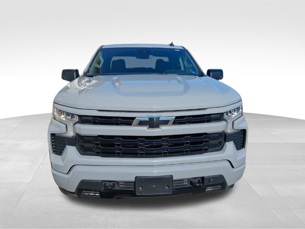 Used 2025 Chevrolet Silverado 1500 RST AWD/4WD image 2