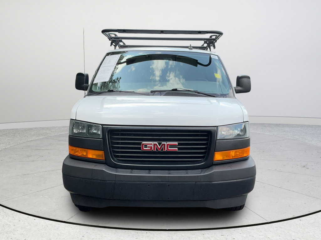 Certified 2022 GMC Savana 2500 w/ Driver Convenience Package RWD image 4