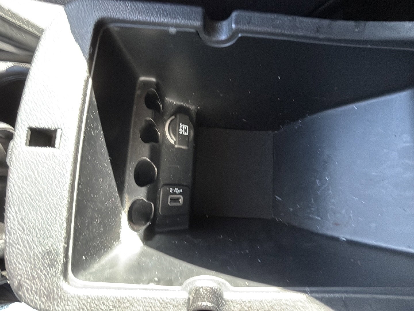 Used 2020 Jeep Cherokee Limited image 22