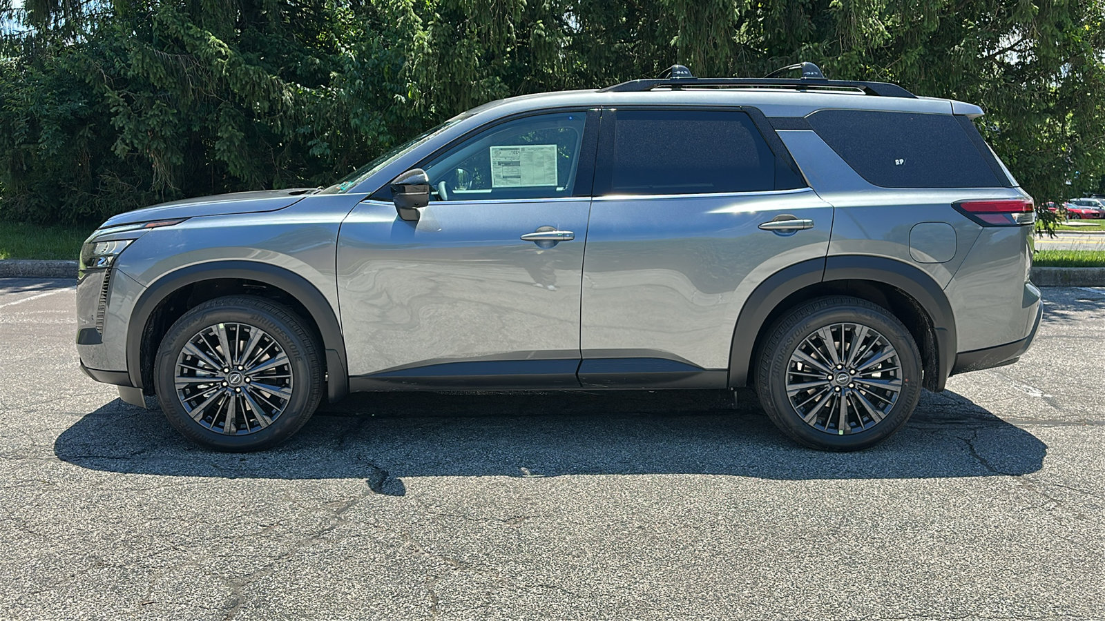 New 2026 Nissan Pathfinder SL AWD/4WD image 14