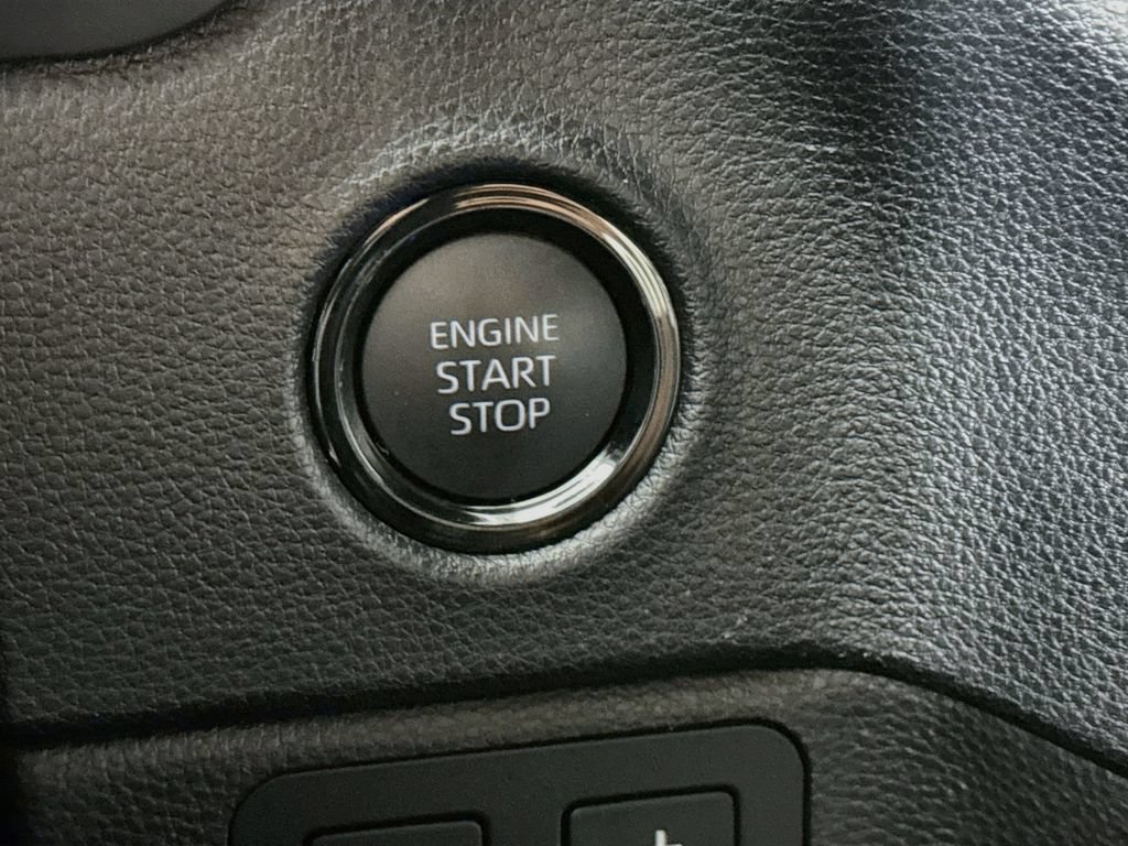 Used 2026 Toyota Tundra SR5 AWD/4WD image 19