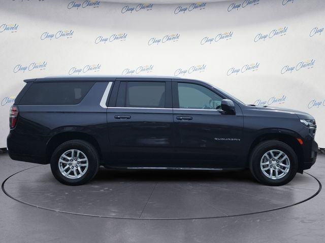 Used 2024 Chevrolet Suburban LT AWD/4WD image 6