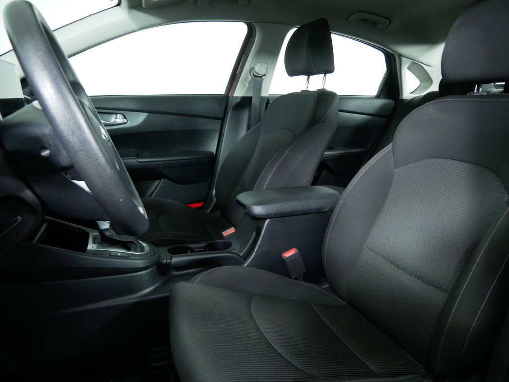 Used 2019 Kia Forte LXS image 12