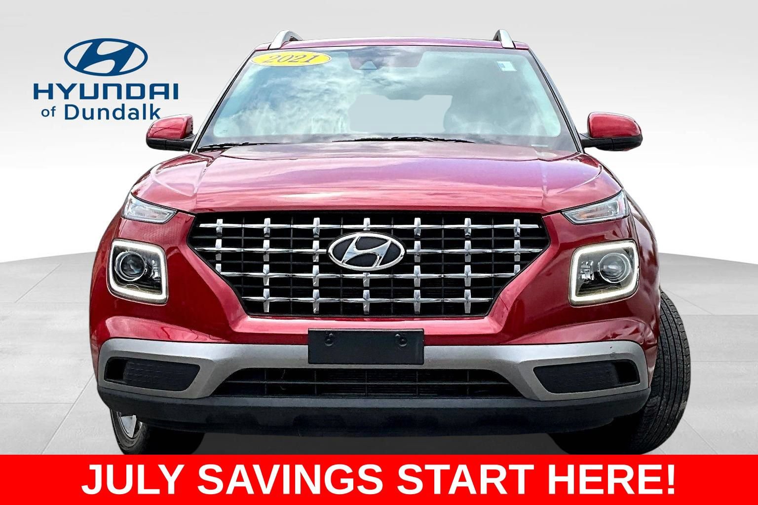 Used 2021 Hyundai Venue SEL w/ Premium Package FWD image 2
