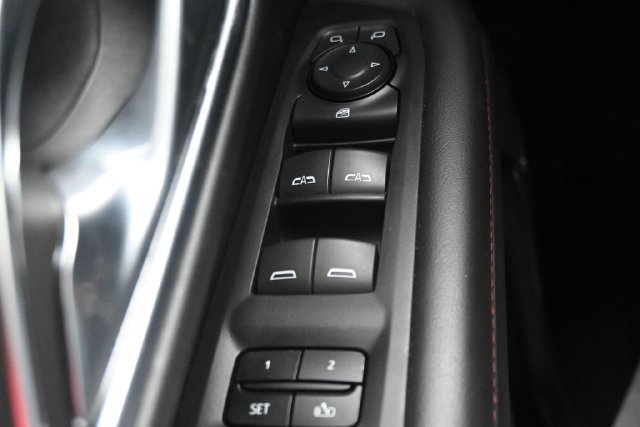Used 2023 Chevrolet Suburban RST RWD image 17