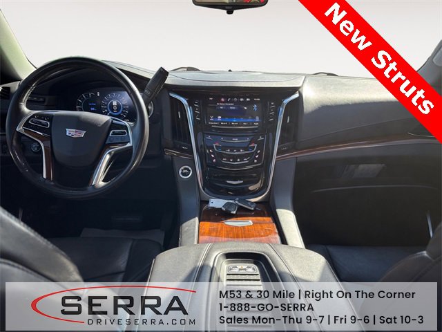 Used 2019 Cadillac Escalade Luxury image 10