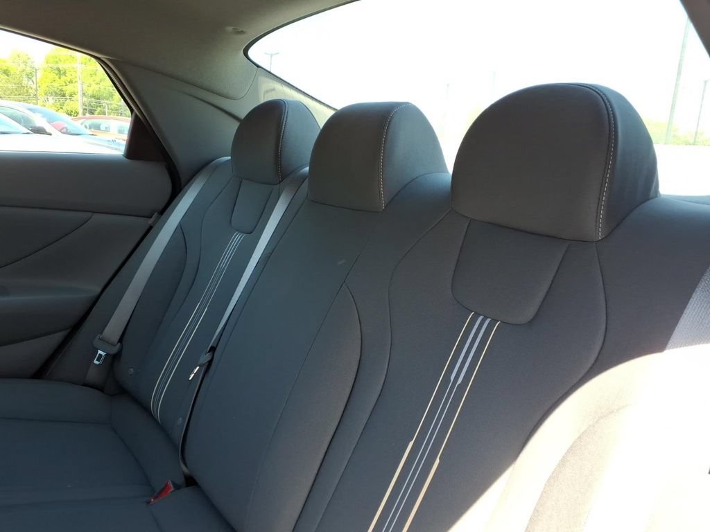 New 2026 Hyundai Elantra Sport FWD image 11
