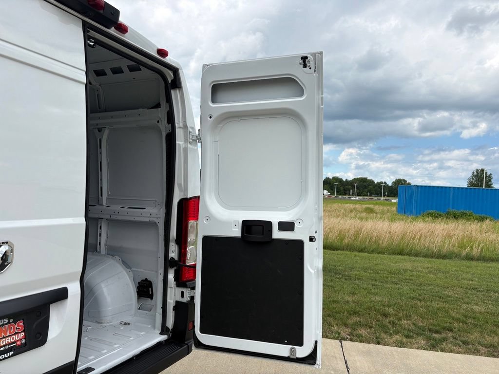 Used 2026 RAM ProMaster 2500 w/ Convenience Group FWD image 39