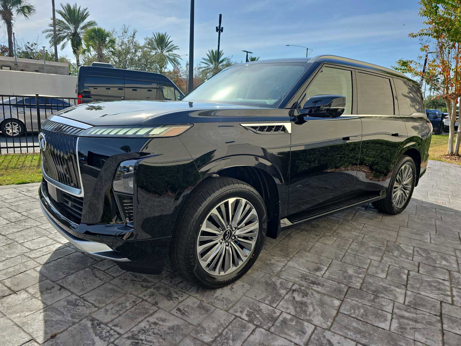 New 2026 INFINITI QX80 Luxe w/ Cargo Package image 7