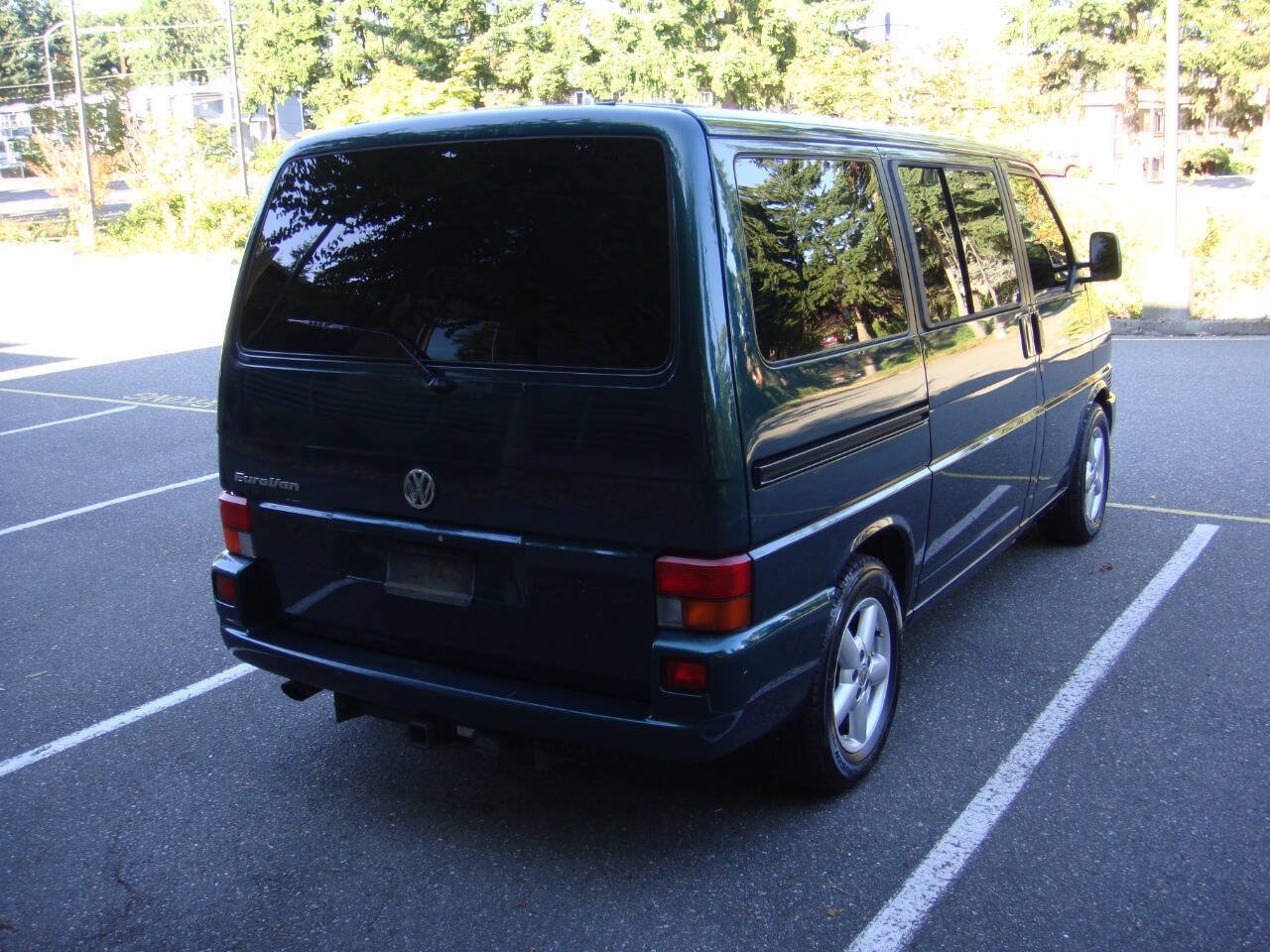 Used 2003 Volkswagen Eurovan MV FWD image 8