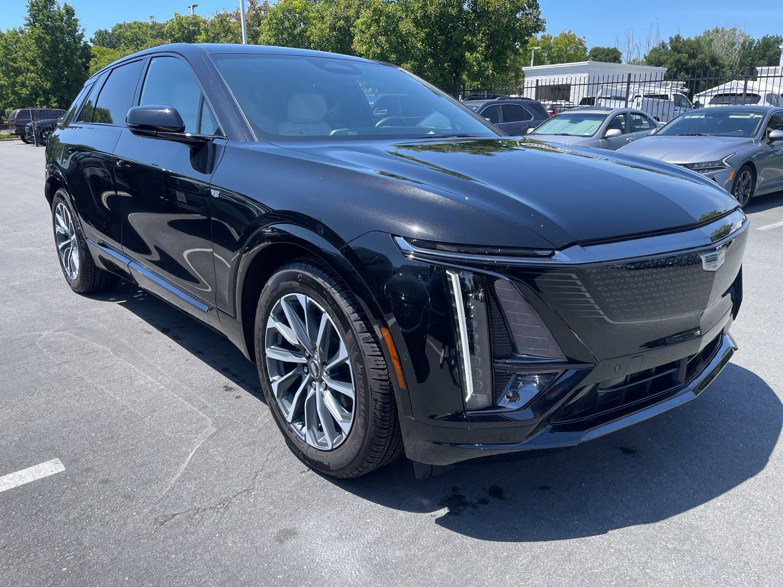 Certified 2024 Cadillac Lyriq Sport RWD image 1