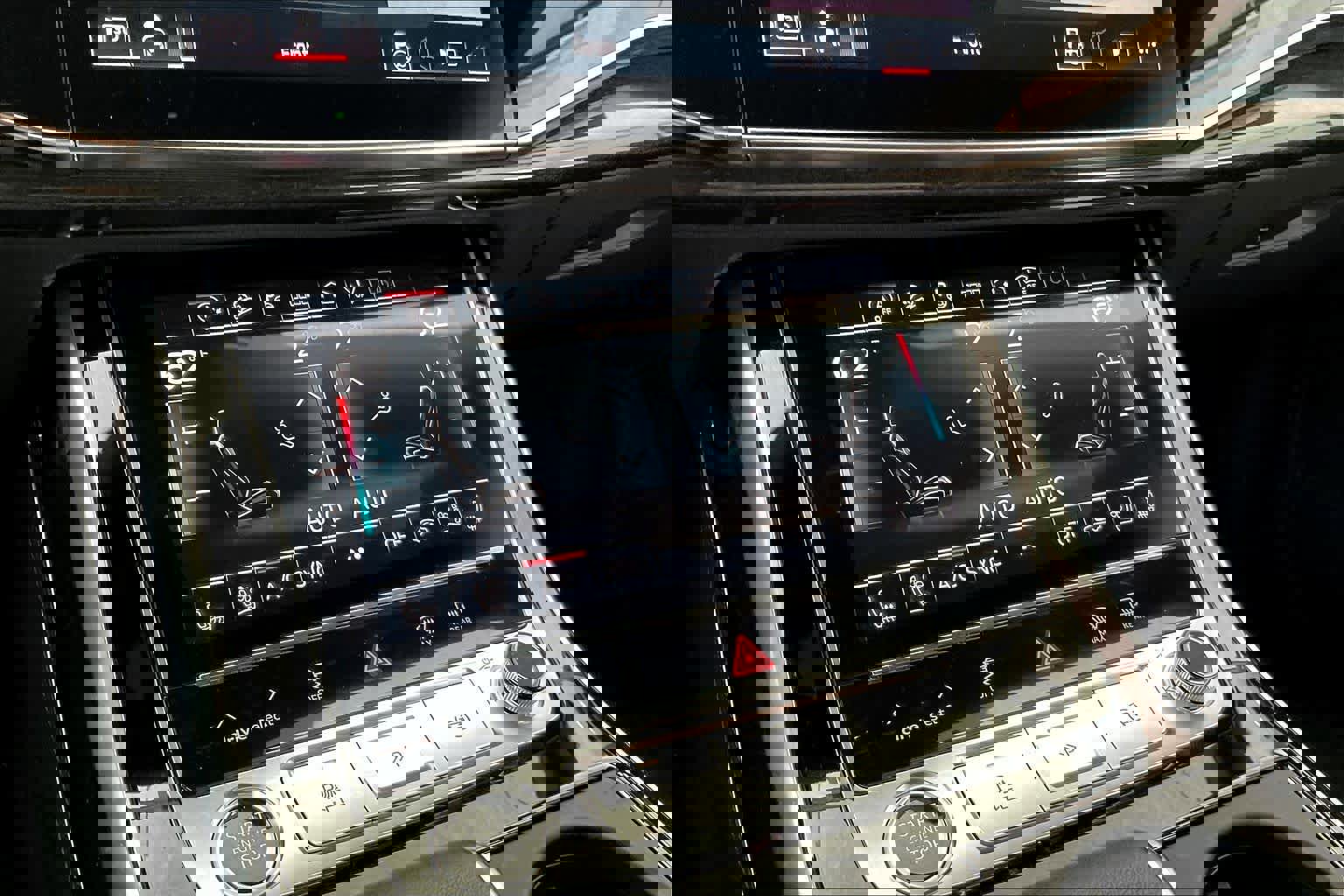 Used 2023 Audi Q8 Prestige w/ Prestige Package image 15