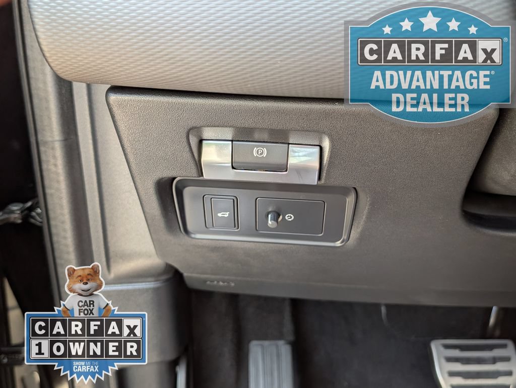 Used 2020 Land Rover Discovery Sport SE R-Dynamic AWD/4WD image 15
