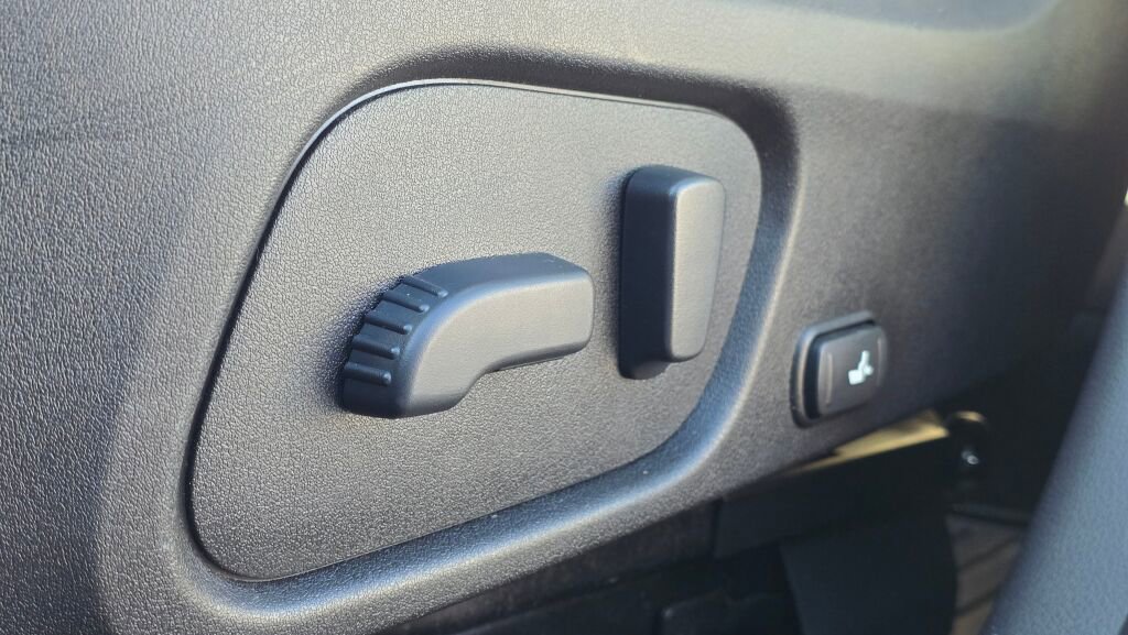 Used 2017 Subaru Forester 2.5i Limited image 25