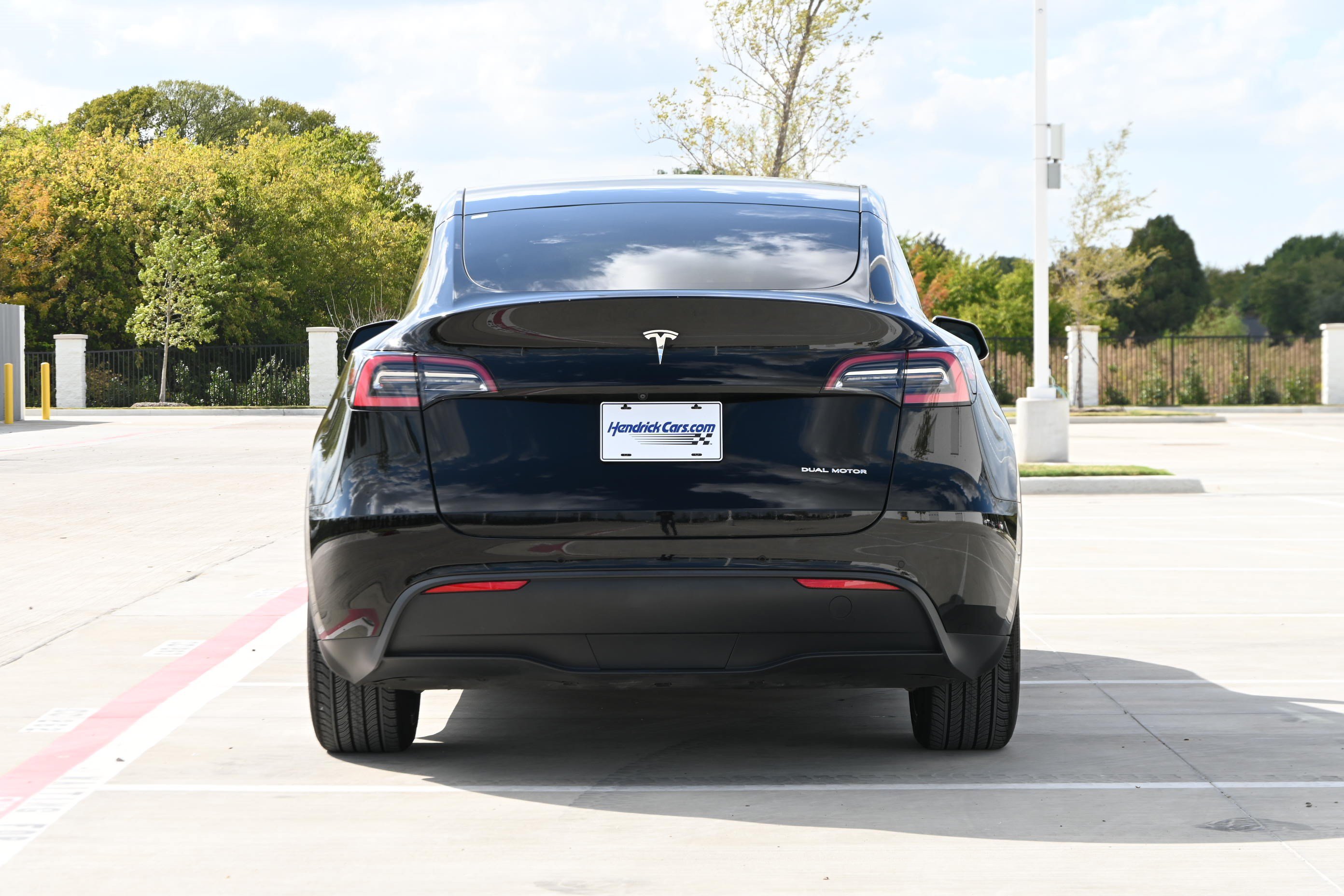 Used 2021 Tesla Model Y Long Range AWD/4WD image 8