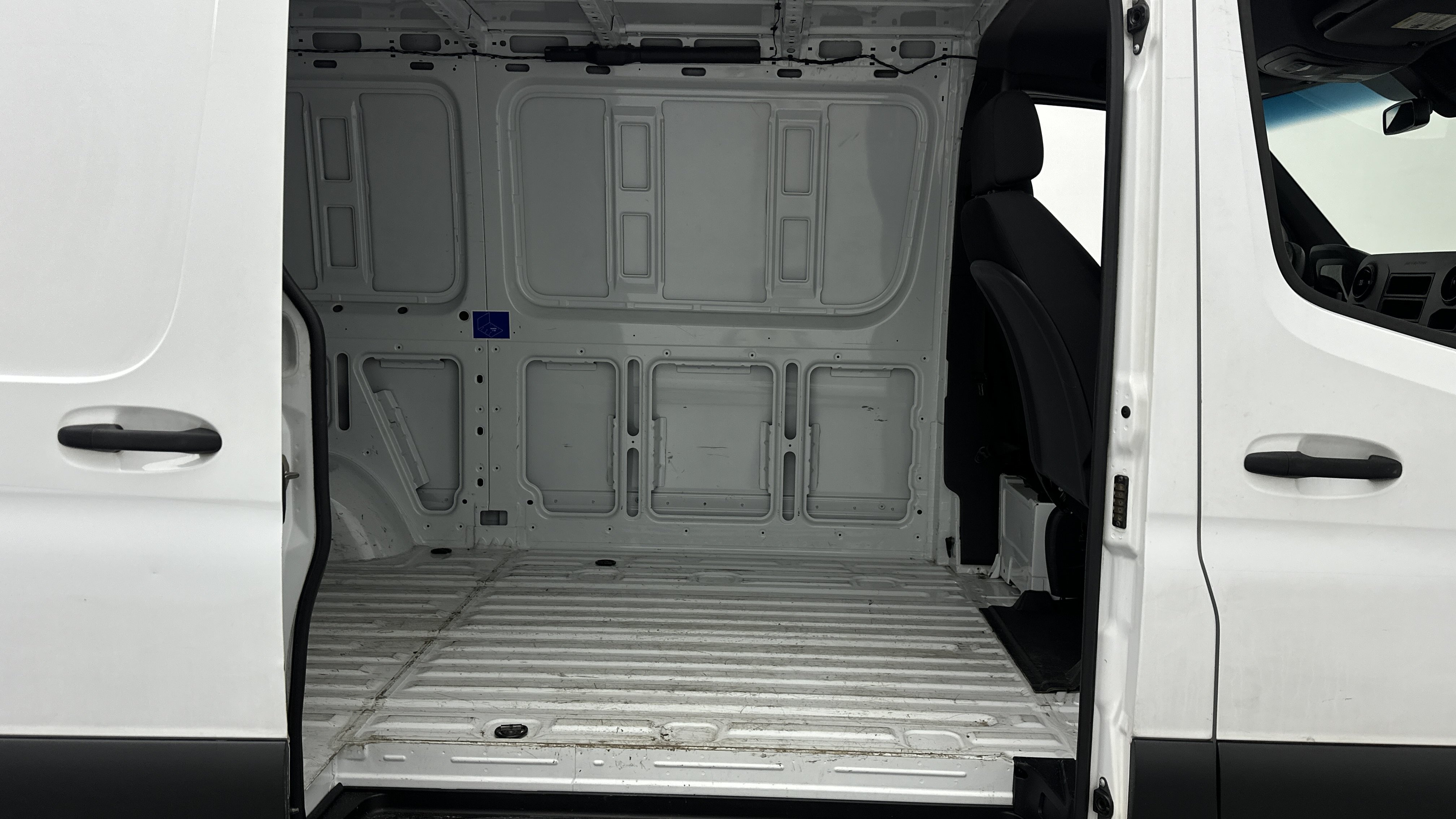 Used 2019 Mercedes-Benz Sprinter 144 Cargo image 24
