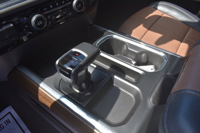 Used 2024 Chevrolet Silverado 1500 High Country w/ High Country Premium Package image 31