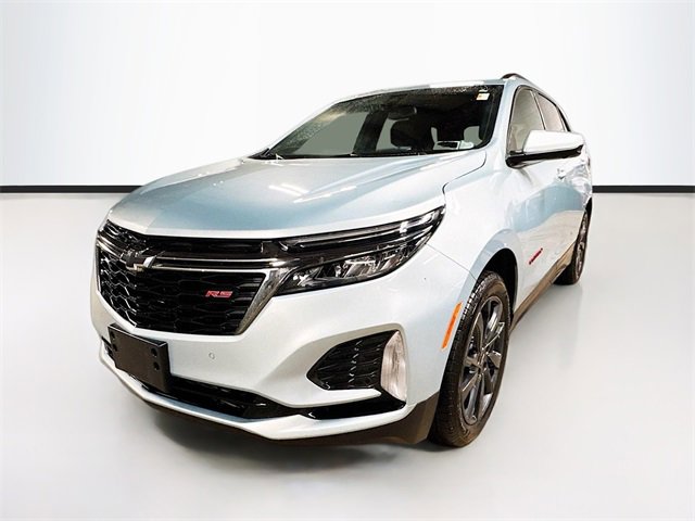 Used 2022 Chevrolet Equinox RS w/ Infotainment Package image 3